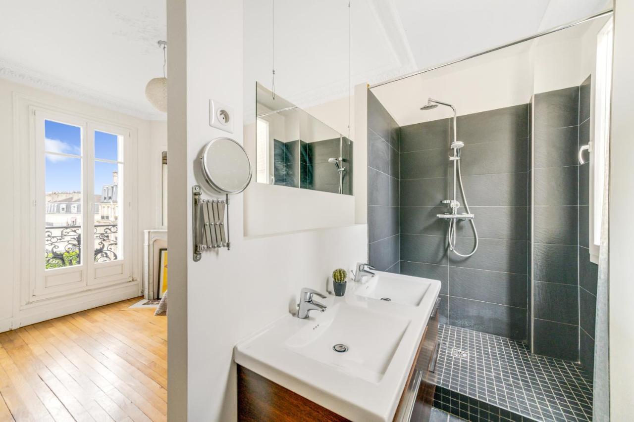 Place De La Mairie Apartment ลูวาลัวเปแรต์ ภายนอก รูปภาพ